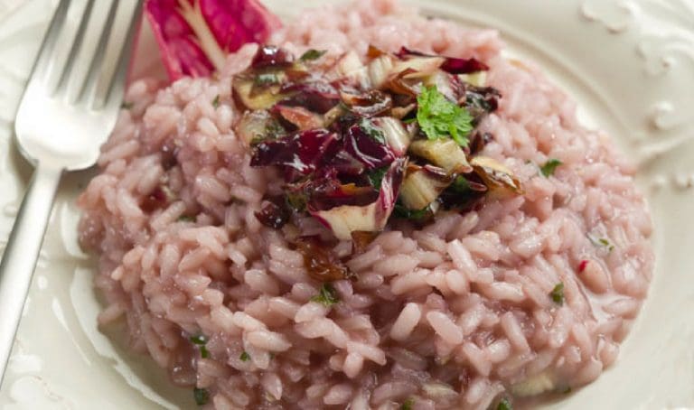 Risotto allo zafferano con radicchio stufato